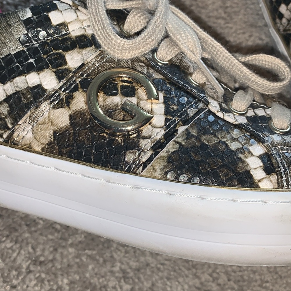 Guess GBG brown tan snake print gold logo sneakers size 9 - Picture 3 of 9